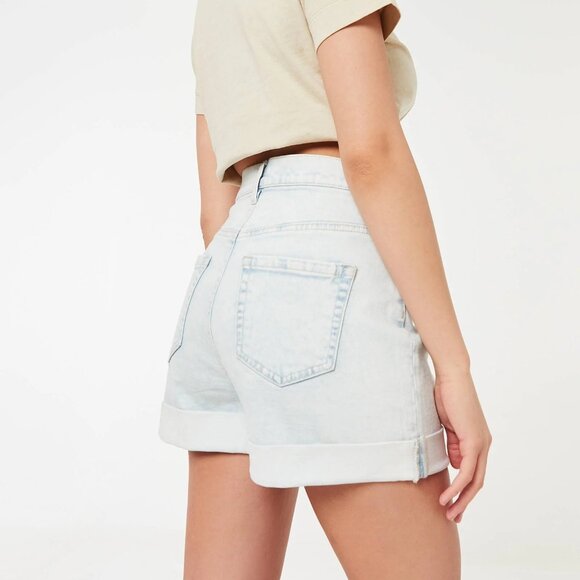 NEARLY NEW High Rise Jean Mom Rolled Stretch waist Bleach distressed Shorts Sz M - Picture 3 of 10